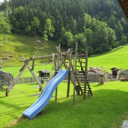 Dorfer Apartament *